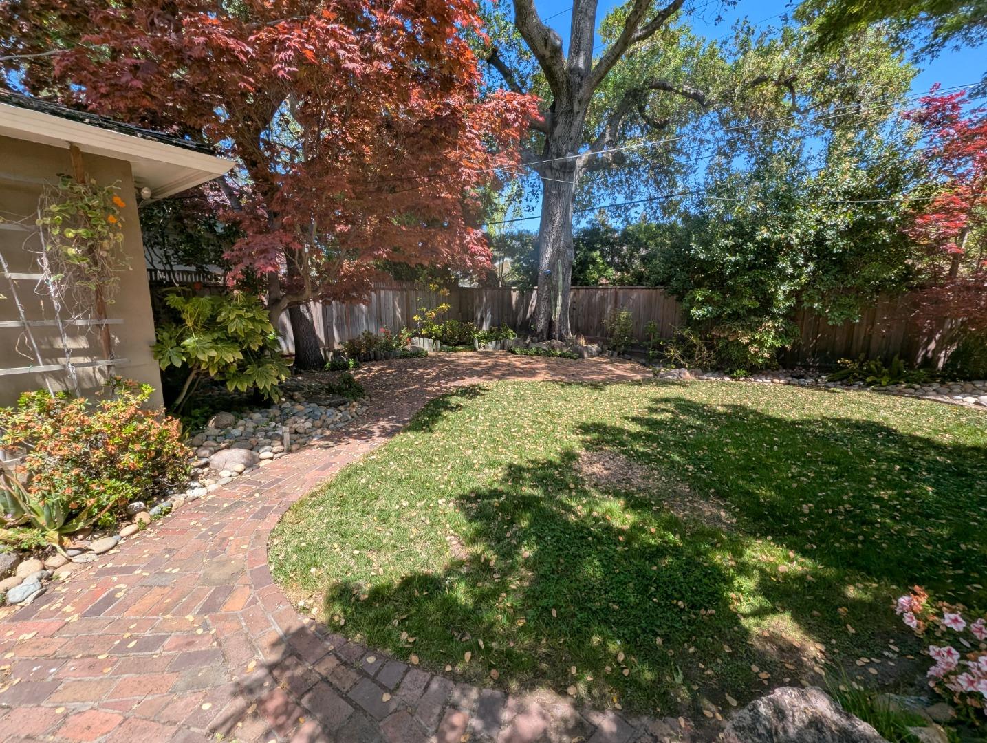 Detail Gallery Image 31 of 49 For 83 Nevada St, Redwood City,  CA 94062 - 3 Beds | 2/1 Baths