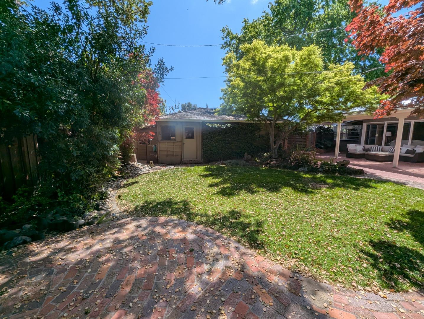 Detail Gallery Image 33 of 49 For 83 Nevada St, Redwood City,  CA 94062 - 3 Beds | 2/1 Baths