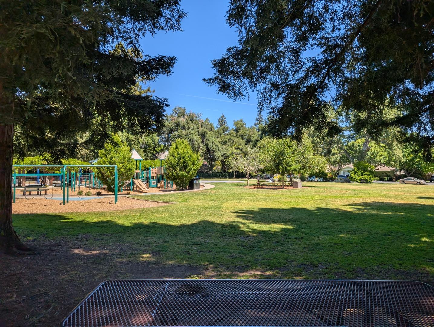 Detail Gallery Image 52 of 63 For 83 Nevada St, Redwood City,  CA 94062 - 3 Beds | 2/1 Baths