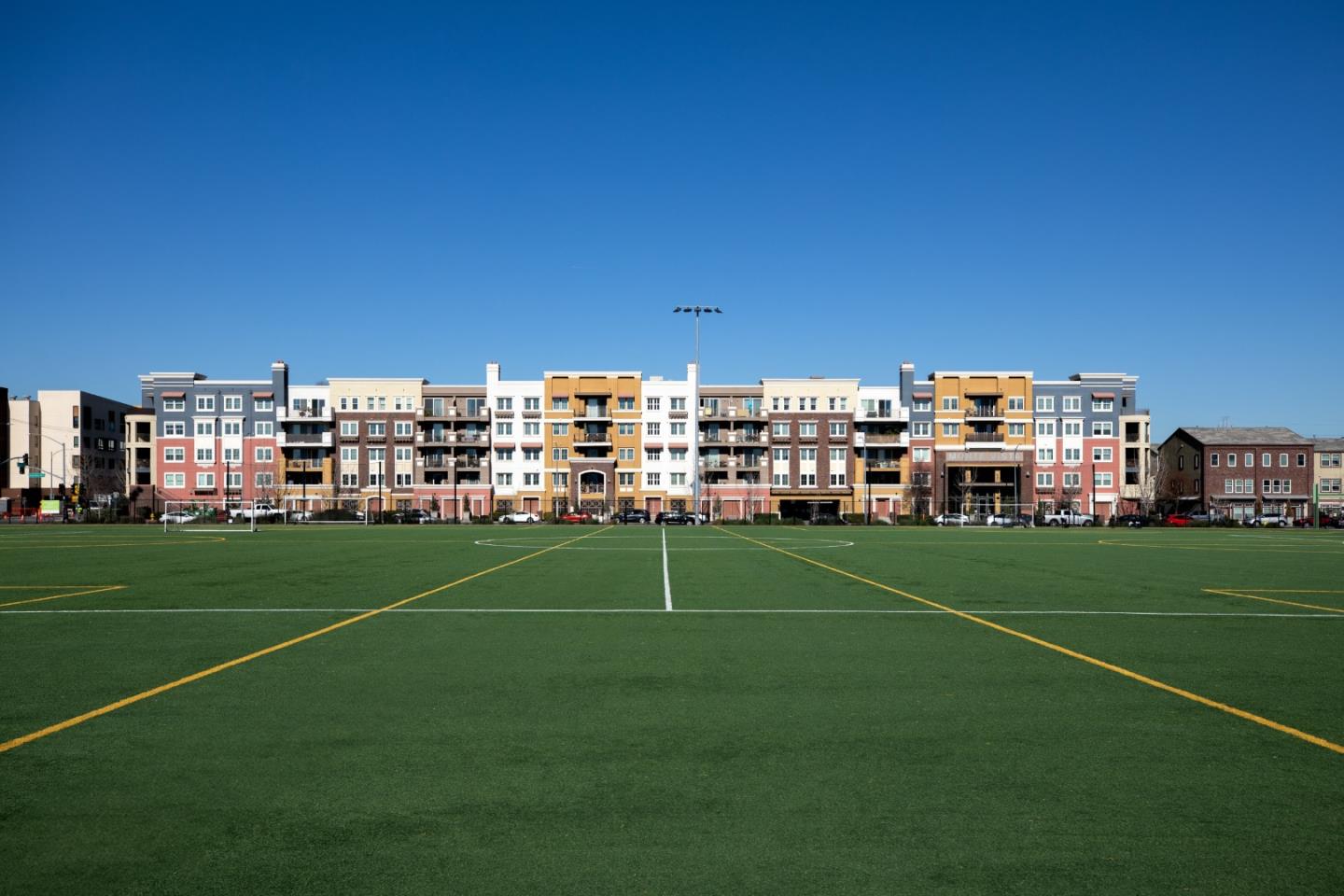 Detail Gallery Image 2 of 36 For 809 Auzerais Ave #407,  San Jose,  CA 95126 - 3 Beds | 2 Baths