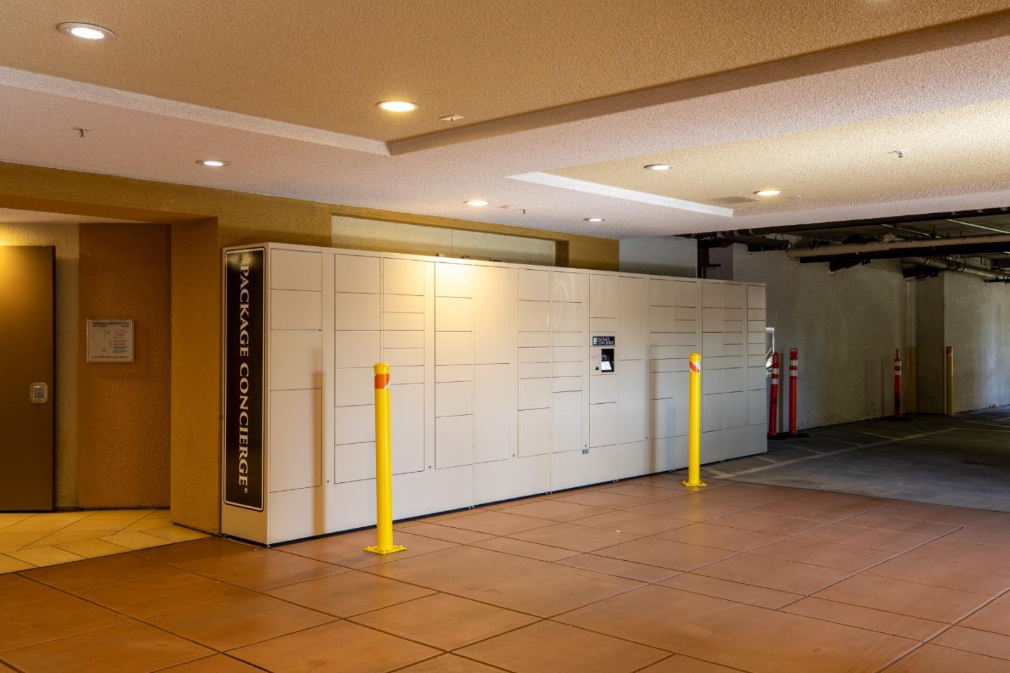 Detail Gallery Image 27 of 36 For 809 Auzerais Ave #407,  San Jose,  CA 95126 - 3 Beds | 2 Baths