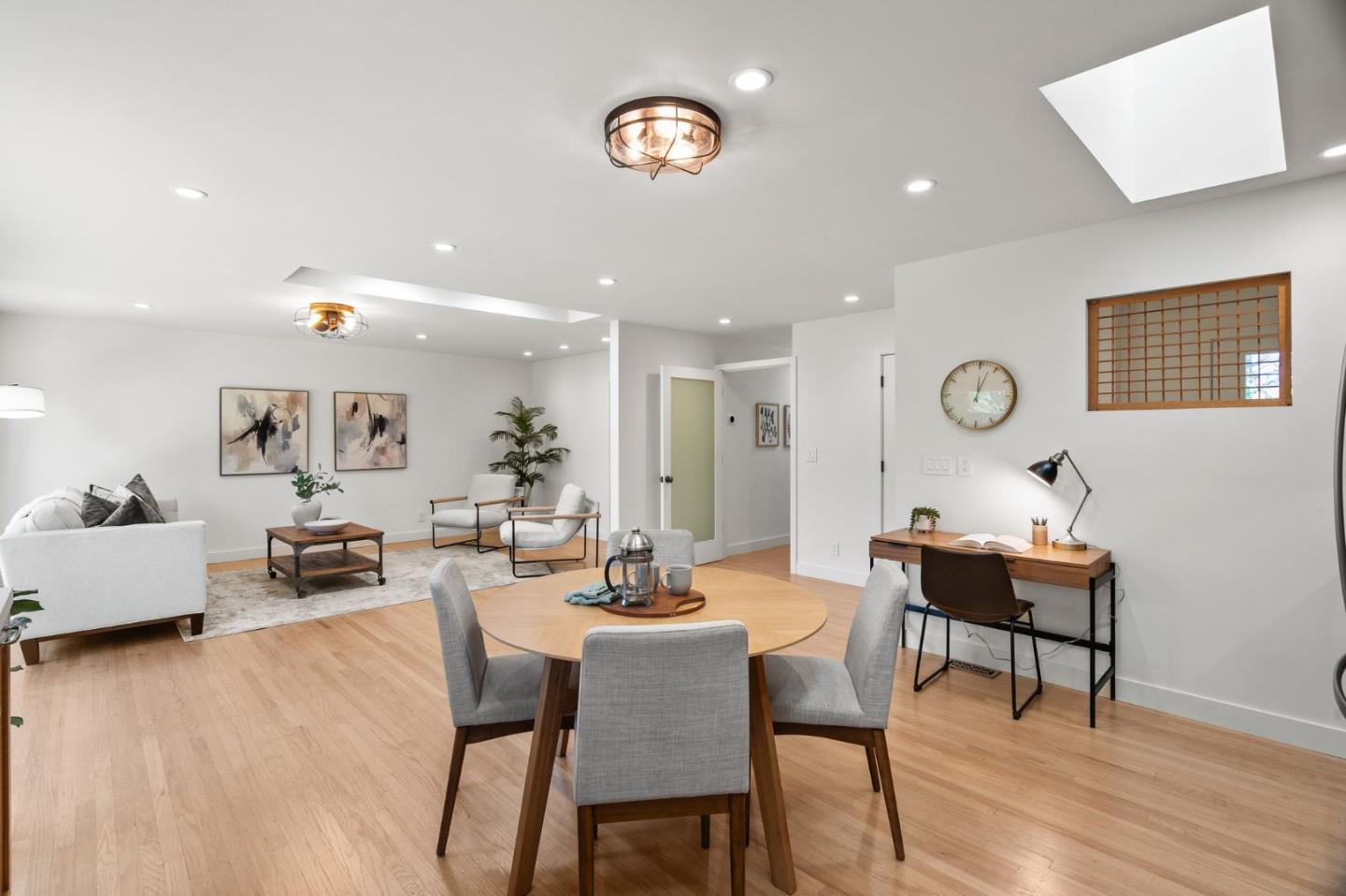 Detail Gallery Image 12 of 29 For 1259 Morningside Dr, Sunnyvale,  CA 94087 - 2 Beds | 2 Baths