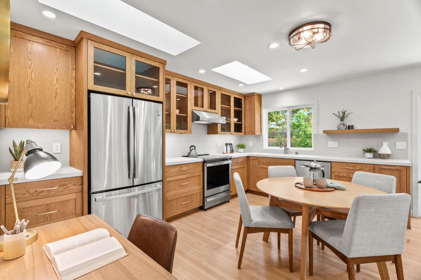 Detail Gallery Image 14 of 29 For 1259 Morningside Dr, Sunnyvale,  CA 94087 - 2 Beds | 2 Baths