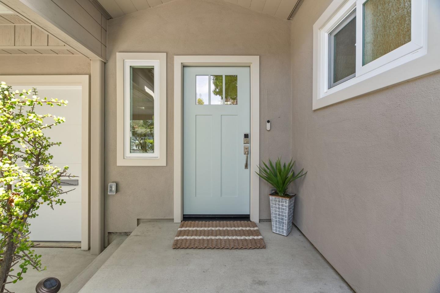 Detail Gallery Image 3 of 29 For 1259 Morningside Dr, Sunnyvale,  CA 94087 - 2 Beds | 2 Baths