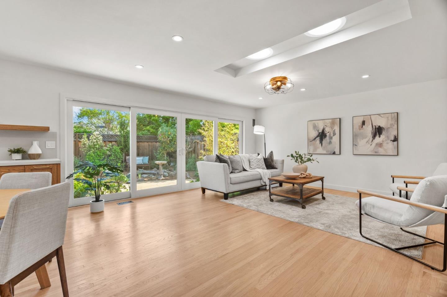 Detail Gallery Image 5 of 29 For 1259 Morningside Dr, Sunnyvale,  CA 94087 - 2 Beds | 2 Baths
