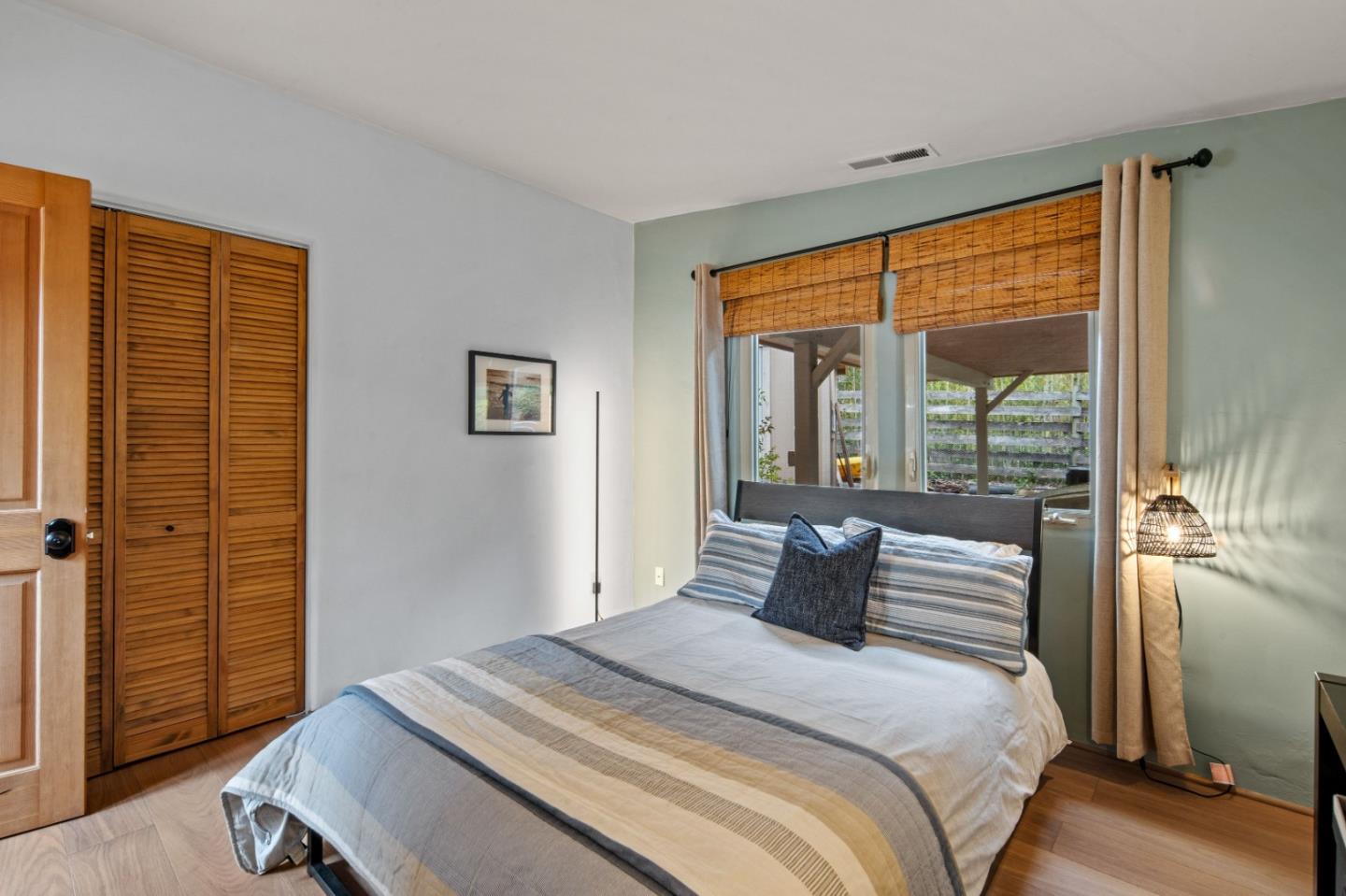 Detail Gallery Image 17 of 28 For 42 Upper Circle, Carmel Valley,  CA 93924 - 3 Beds | 2 Baths