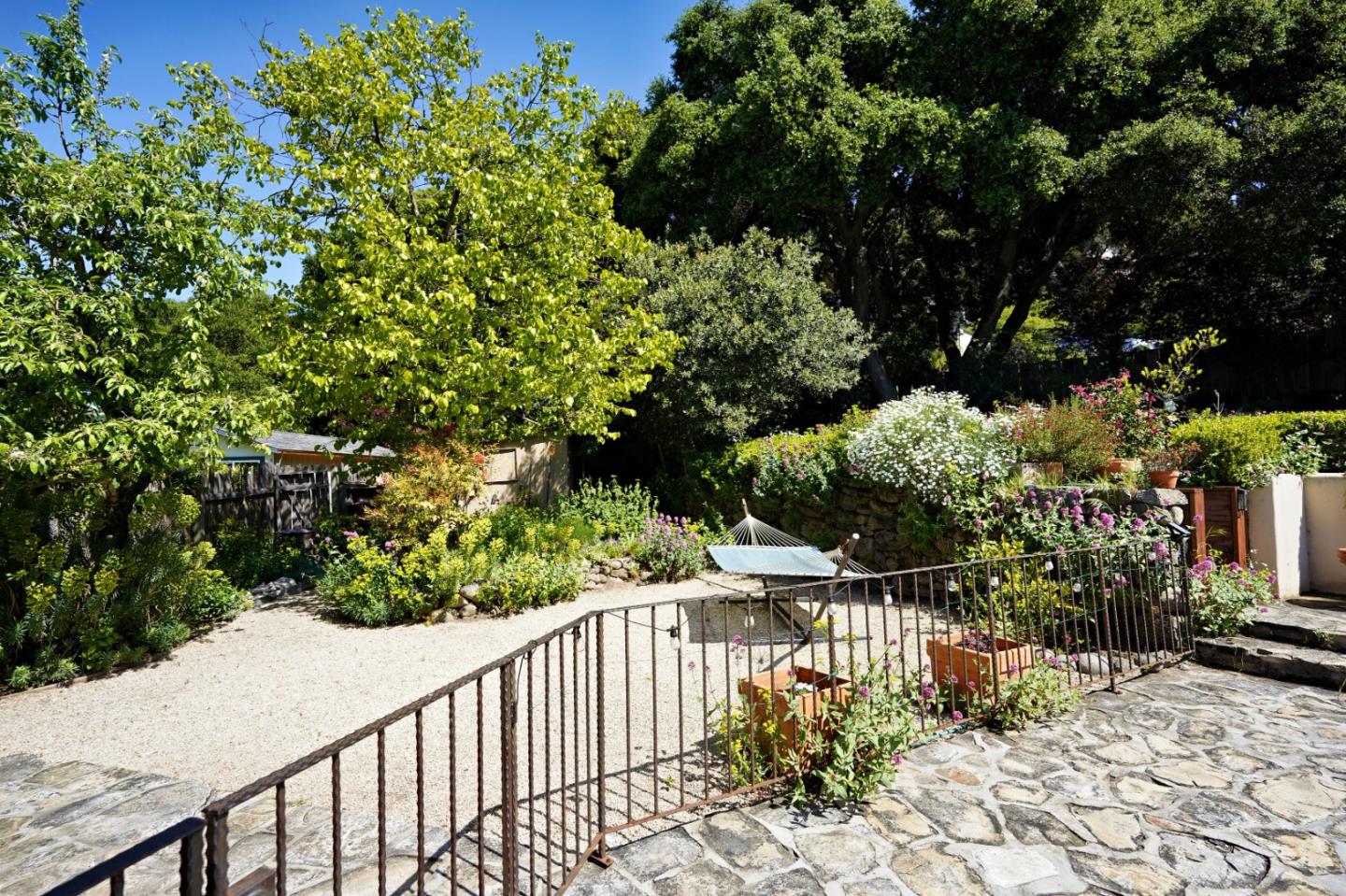 Detail Gallery Image 24 of 28 For 42 Upper Circle, Carmel Valley,  CA 93924 - 3 Beds | 2 Baths