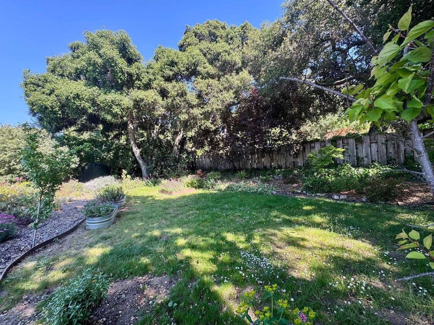 Detail Gallery Image 27 of 28 For 42 Upper Circle, Carmel Valley,  CA 93924 - 3 Beds | 2 Baths