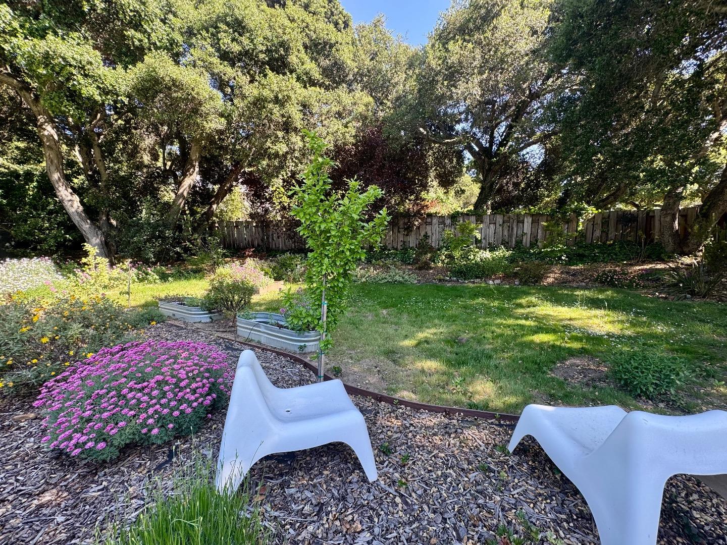 Detail Gallery Image 28 of 28 For 42 Upper Circle, Carmel Valley,  CA 93924 - 3 Beds | 2 Baths