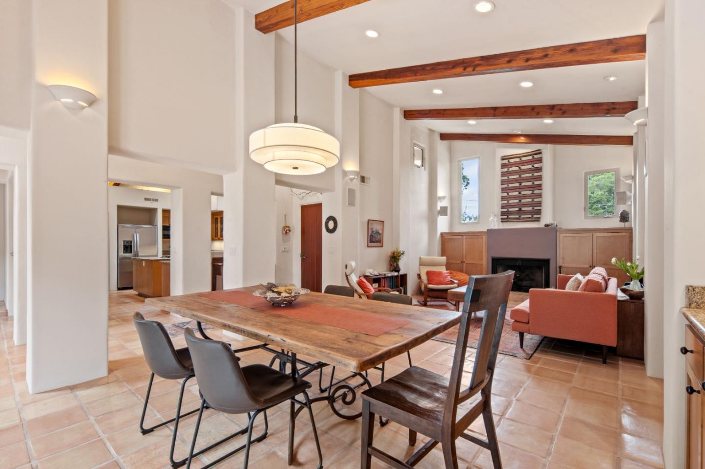 Detail Gallery Image 6 of 28 For 42 Upper Circle, Carmel Valley,  CA 93924 - 3 Beds | 2 Baths