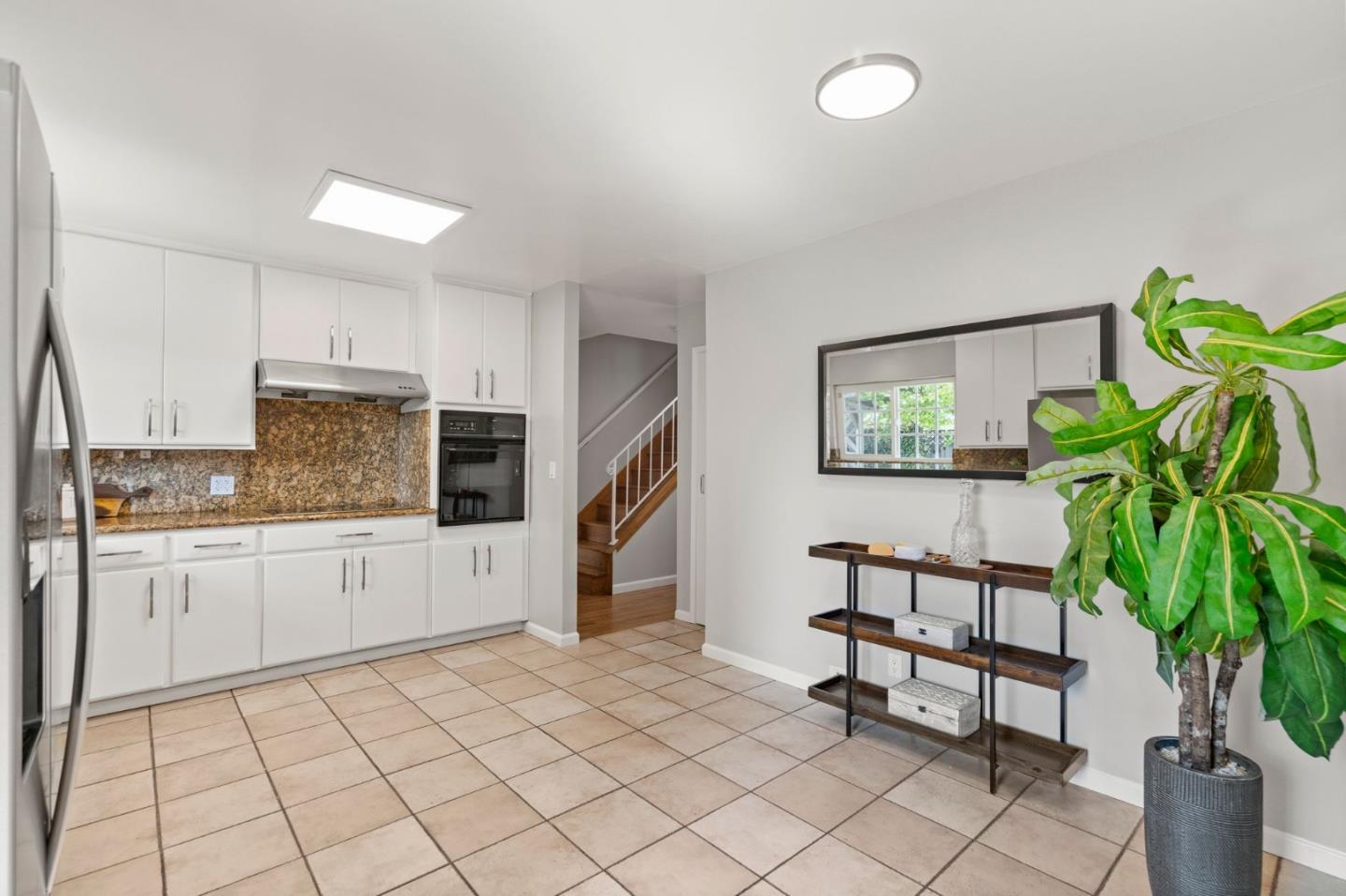 Detail Gallery Image 7 of 27 For 1641 Provincetown Dr, San Jose,  CA 95129 - 3 Beds | 3 Baths