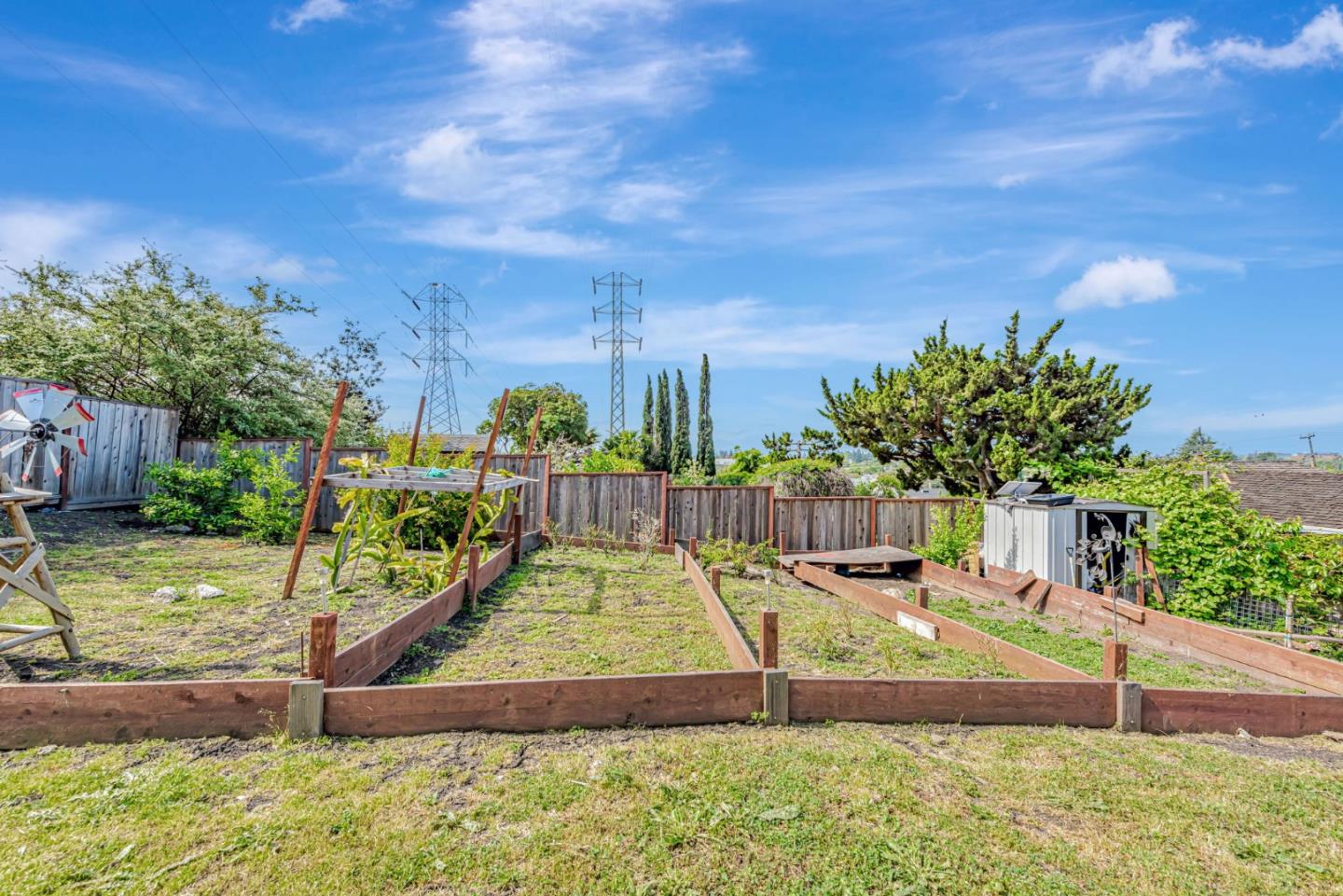 Detail Gallery Image 25 of 39 For 1247 Benedict Ct, San Leandro,  CA 94577 - 4 Beds | 3 Baths