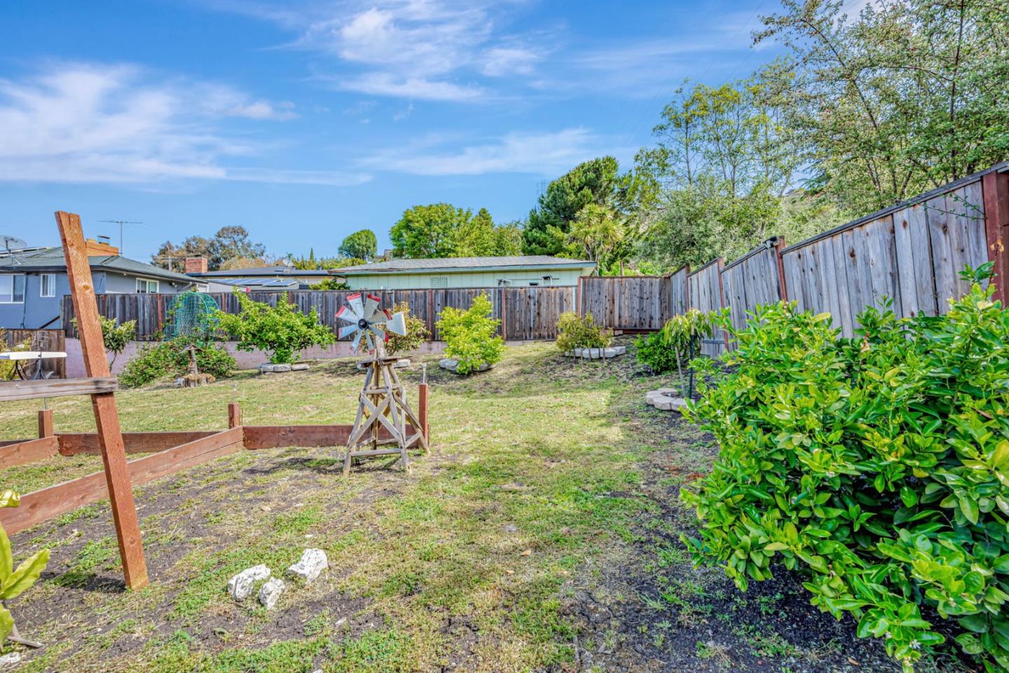 Detail Gallery Image 26 of 39 For 1247 Benedict Ct, San Leandro,  CA 94577 - 4 Beds | 3 Baths
