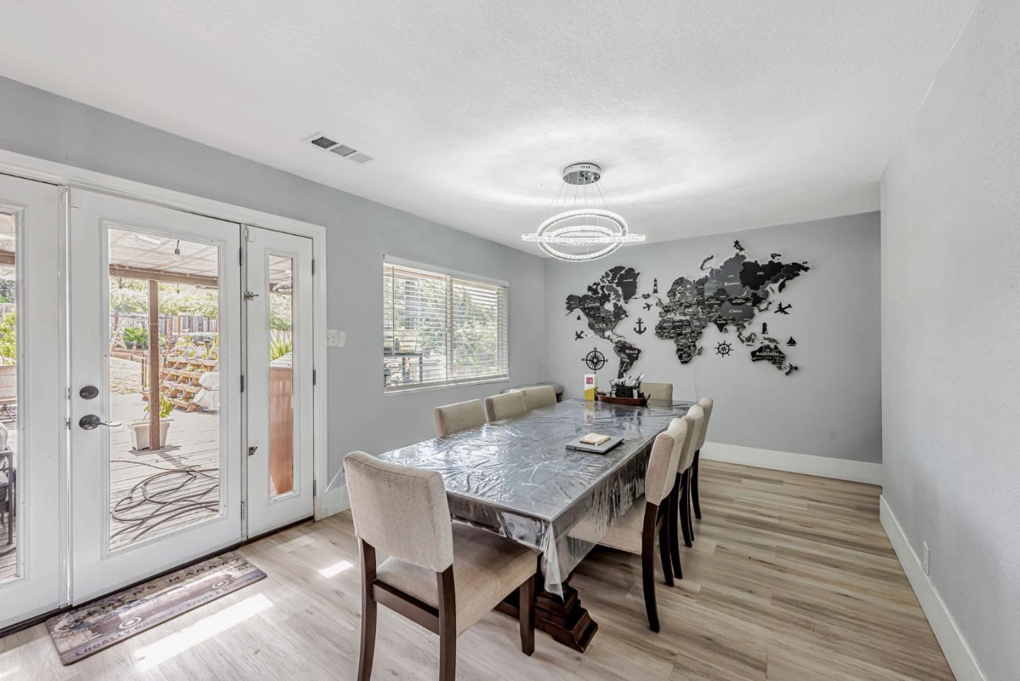 Detail Gallery Image 6 of 39 For 1247 Benedict Ct, San Leandro,  CA 94577 - 4 Beds | 3 Baths