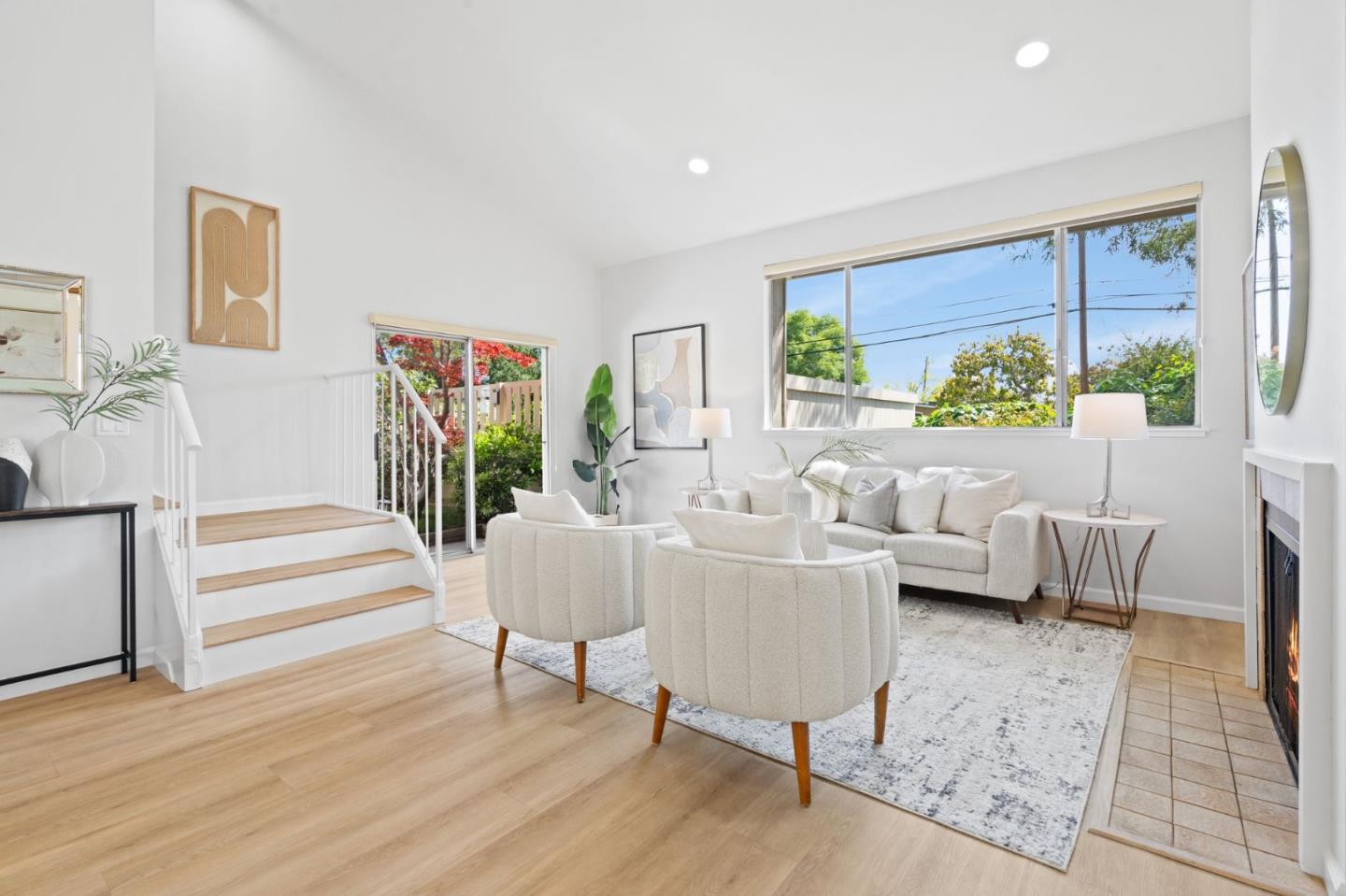 Detail Gallery Image 11 of 45 For 1080 Michelangelo Dr, Sunnyvale,  CA 94087 - 3 Beds | 2 Baths