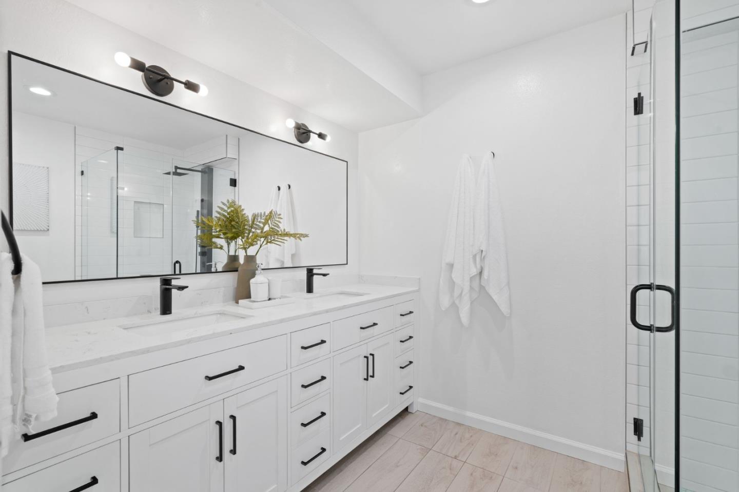 Detail Gallery Image 24 of 45 For 1080 Michelangelo Dr, Sunnyvale,  CA 94087 - 3 Beds | 2 Baths