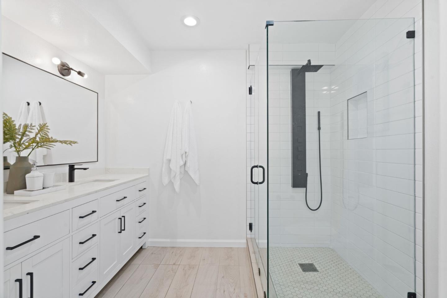 Detail Gallery Image 25 of 45 For 1080 Michelangelo Dr, Sunnyvale,  CA 94087 - 3 Beds | 2 Baths