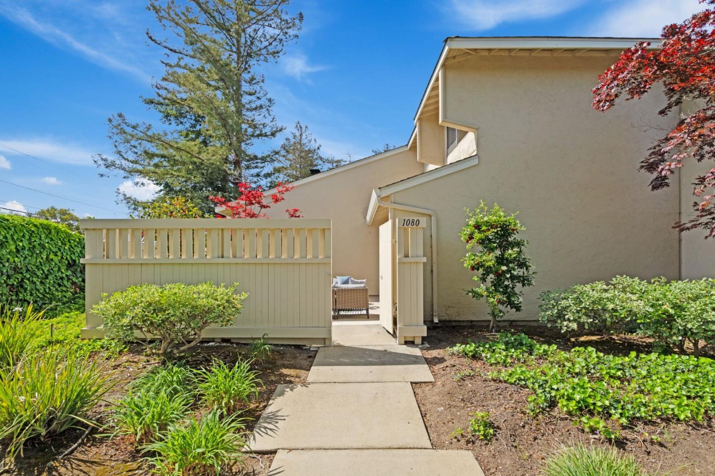 Detail Gallery Image 3 of 45 For 1080 Michelangelo Dr, Sunnyvale,  CA 94087 - 3 Beds | 2 Baths