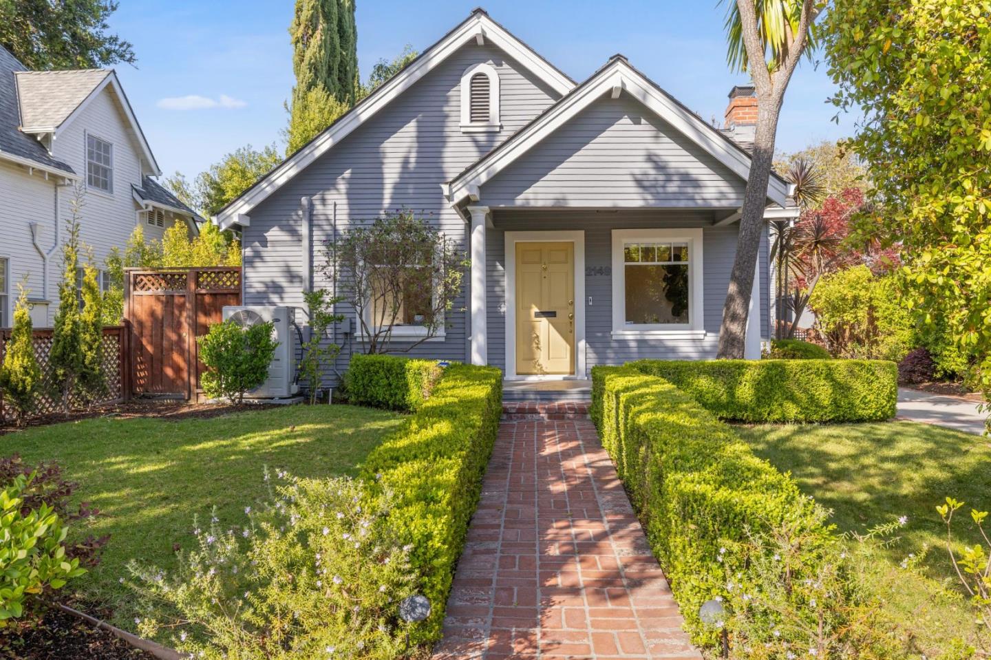Detail Gallery Image 1 of 48 For 2149 High St, Palo Alto,  CA 94301 - 4 Beds | 3/1 Baths
