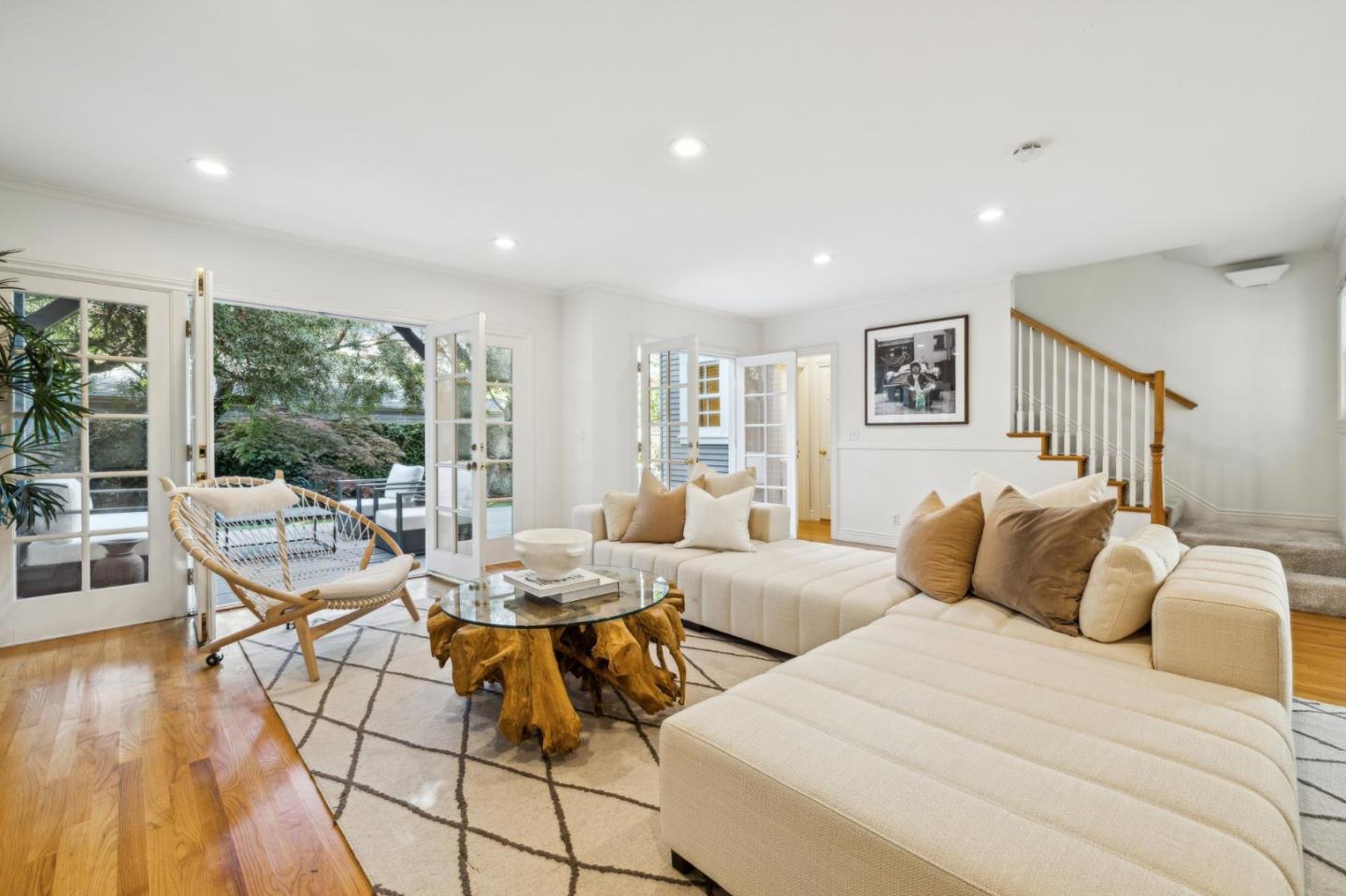 Detail Gallery Image 16 of 48 For 2149 High St, Palo Alto,  CA 94301 - 4 Beds | 3/1 Baths