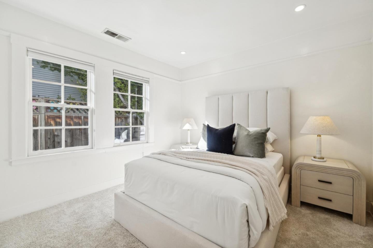 Detail Gallery Image 32 of 48 For 2149 High St, Palo Alto,  CA 94301 - 4 Beds | 3/1 Baths