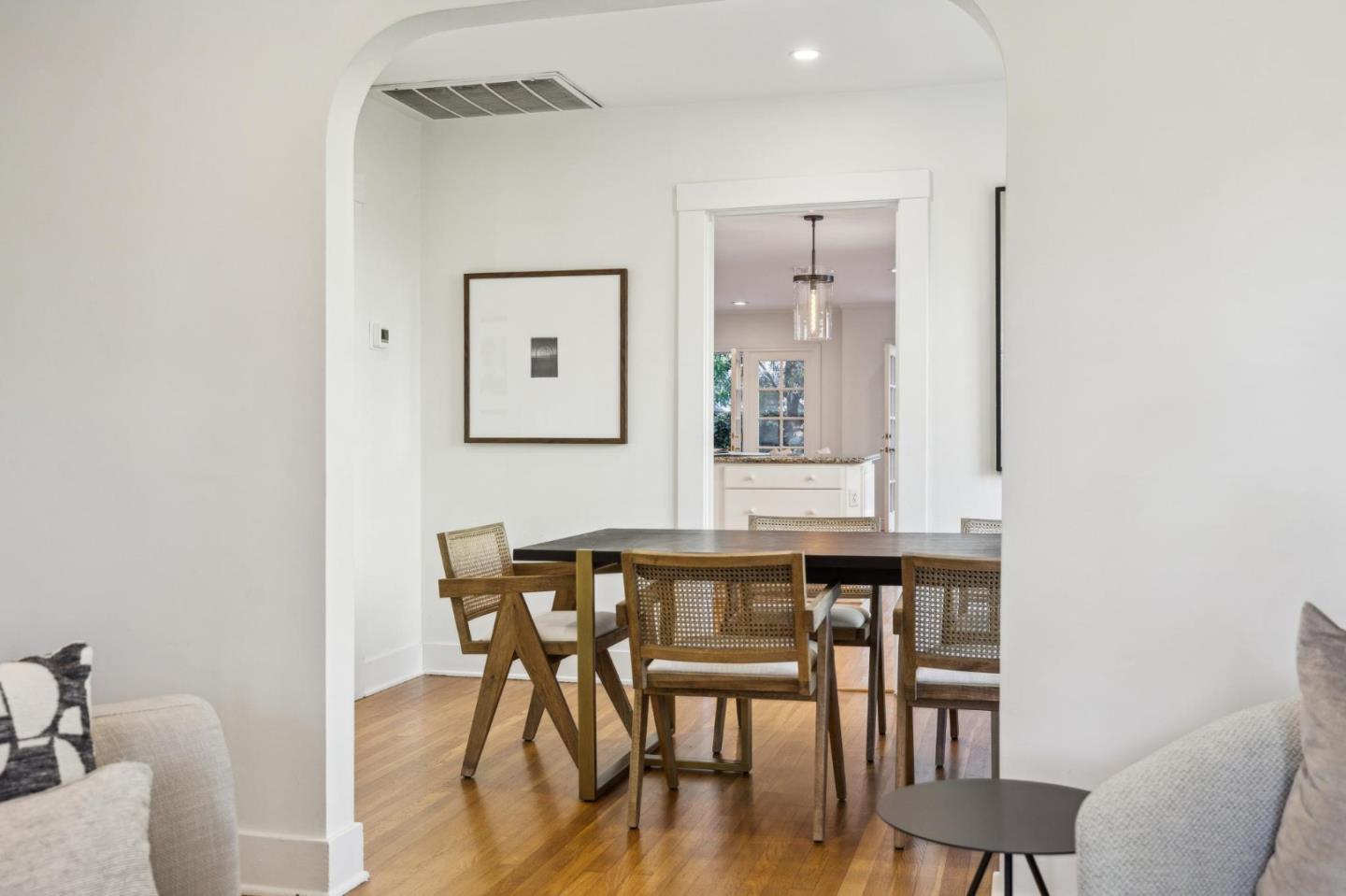 Detail Gallery Image 7 of 48 For 2149 High St, Palo Alto,  CA 94301 - 4 Beds | 3/1 Baths