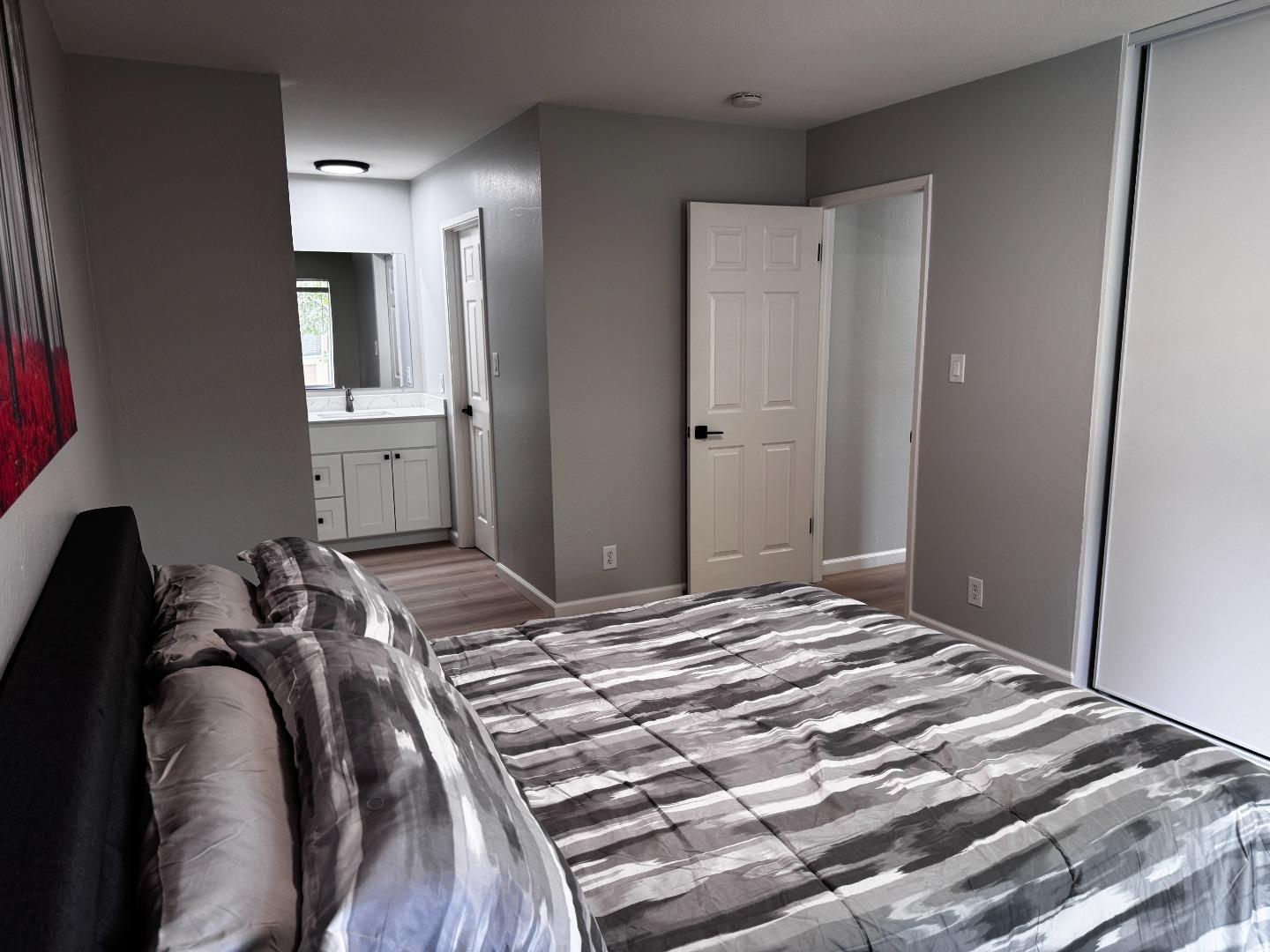 Detail Gallery Image 10 of 14 For 2755 Country Dr #233,  Fremont,  CA 94536 - 2 Beds | 1/1 Baths