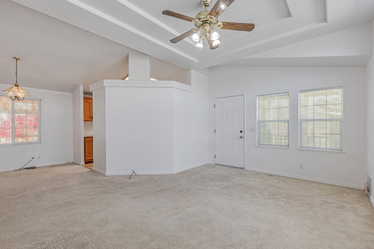 Detail Gallery Image 11 of 35 For 1085 Tasman Dr #629,  Sunnyvale,  CA 94089 - 3 Beds | 2 Baths