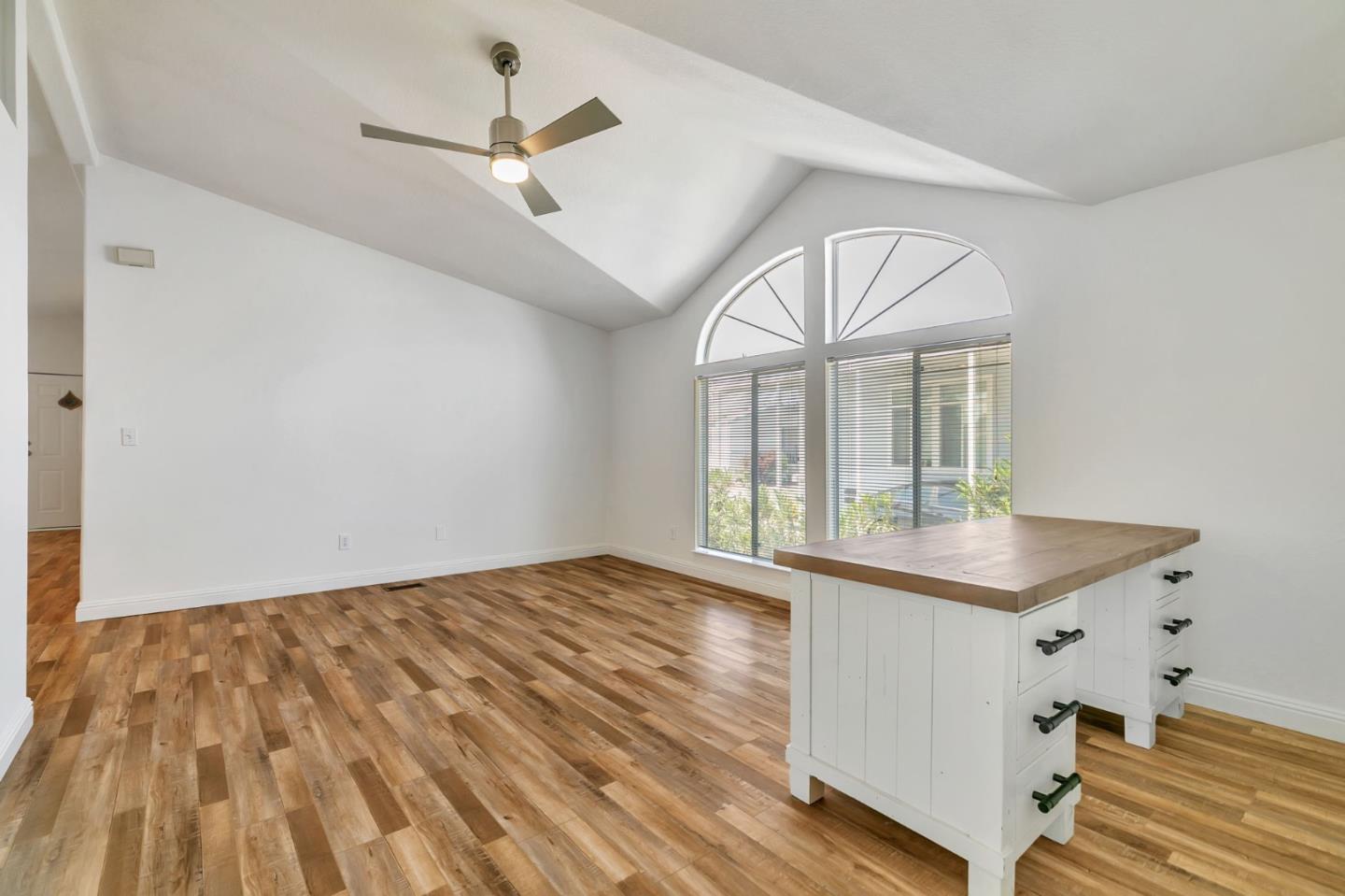 Detail Gallery Image 25 of 51 For 1220 Tasman Dr #195,  Sunnyvale,  CA 94089 - 3 Beds | 2 Baths