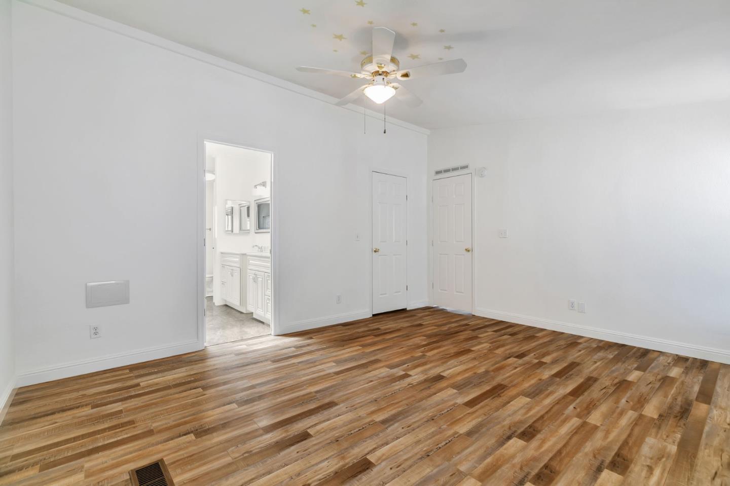 Detail Gallery Image 32 of 51 For 1220 Tasman Dr #195,  Sunnyvale,  CA 94089 - 3 Beds | 2 Baths