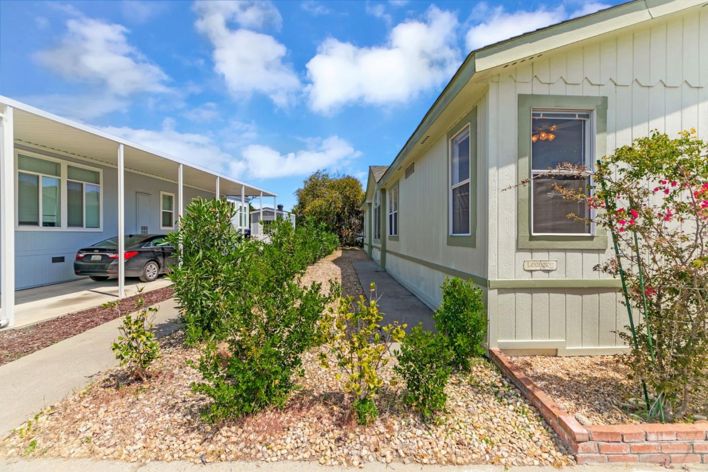 Detail Gallery Image 4 of 51 For 1220 Tasman Dr #195,  Sunnyvale,  CA 94089 - 3 Beds | 2 Baths