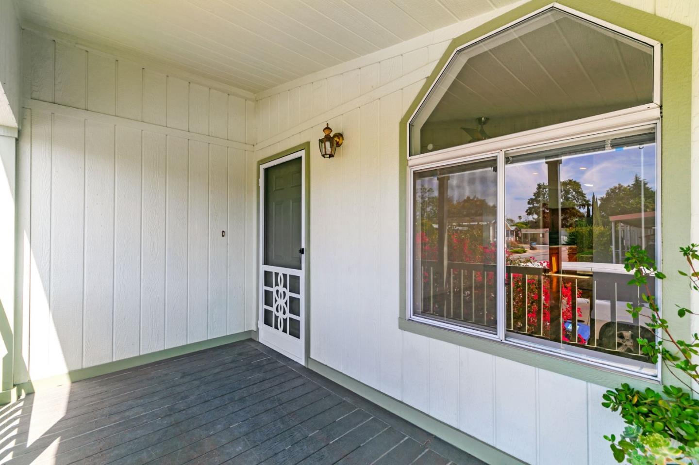 Detail Gallery Image 7 of 51 For 1220 Tasman Dr #195,  Sunnyvale,  CA 94089 - 3 Beds | 2 Baths