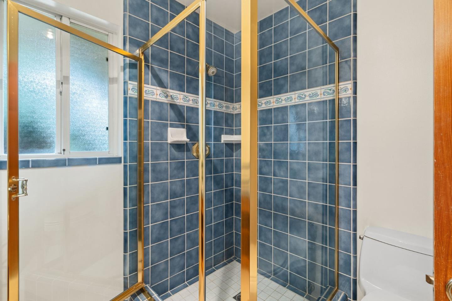 Detail Gallery Image 21 of 55 For 17121 Parkview Dr, Morgan Hill,  CA 95037 - 4 Beds | 3 Baths