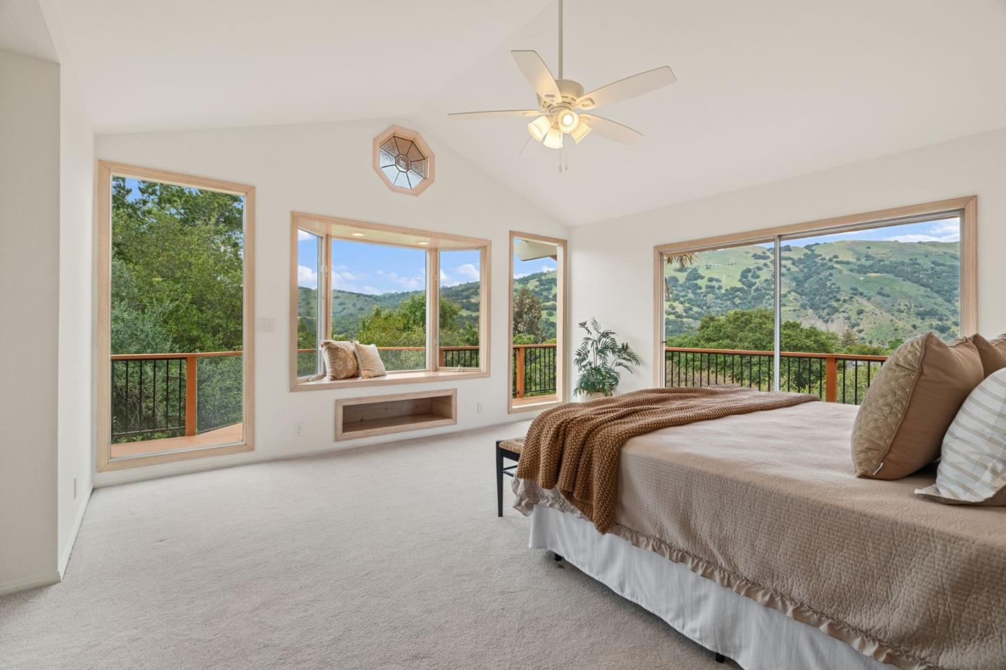 Detail Gallery Image 22 of 55 For 17121 Parkview Dr, Morgan Hill,  CA 95037 - 4 Beds | 3 Baths