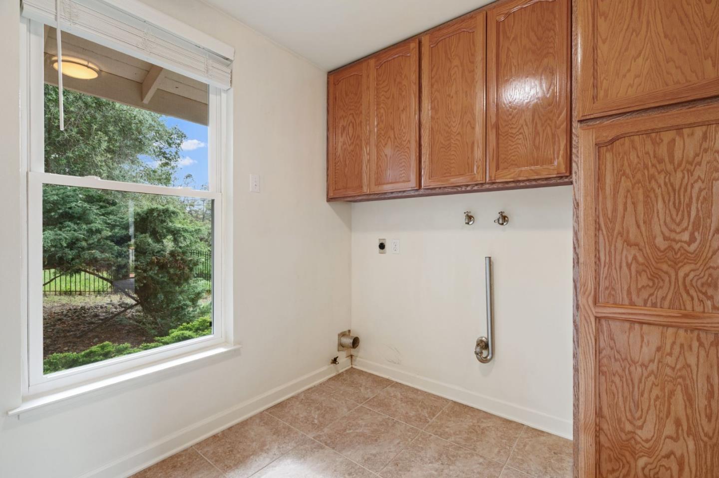 Detail Gallery Image 49 of 55 For 17121 Parkview Dr, Morgan Hill,  CA 95037 - 4 Beds | 3 Baths