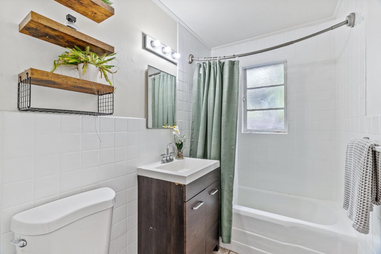 Detail Gallery Image 14 of 33 For 3915 Park Blvd, Palo Alto,  CA 94306 - 2 Beds | 1 Baths
