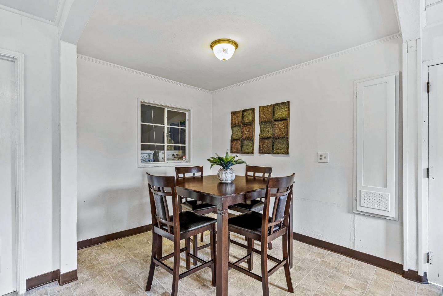 Detail Gallery Image 8 of 33 For 3915 Park Blvd, Palo Alto,  CA 94306 - 2 Beds | 1 Baths