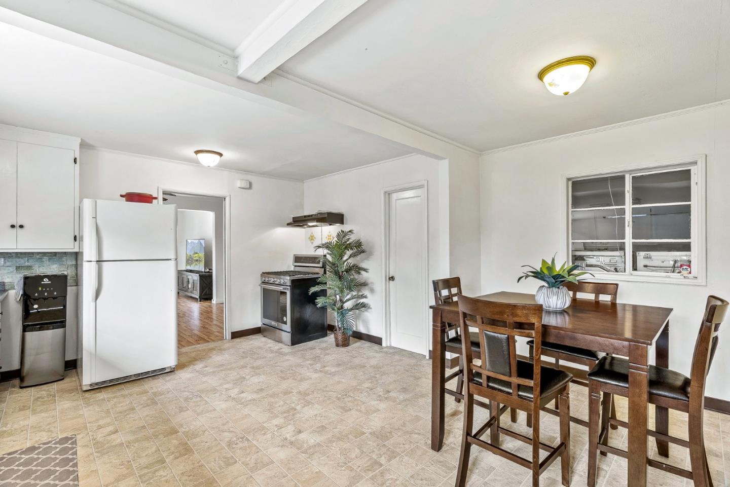 Detail Gallery Image 9 of 33 For 3915 Park Blvd, Palo Alto,  CA 94306 - 2 Beds | 1 Baths