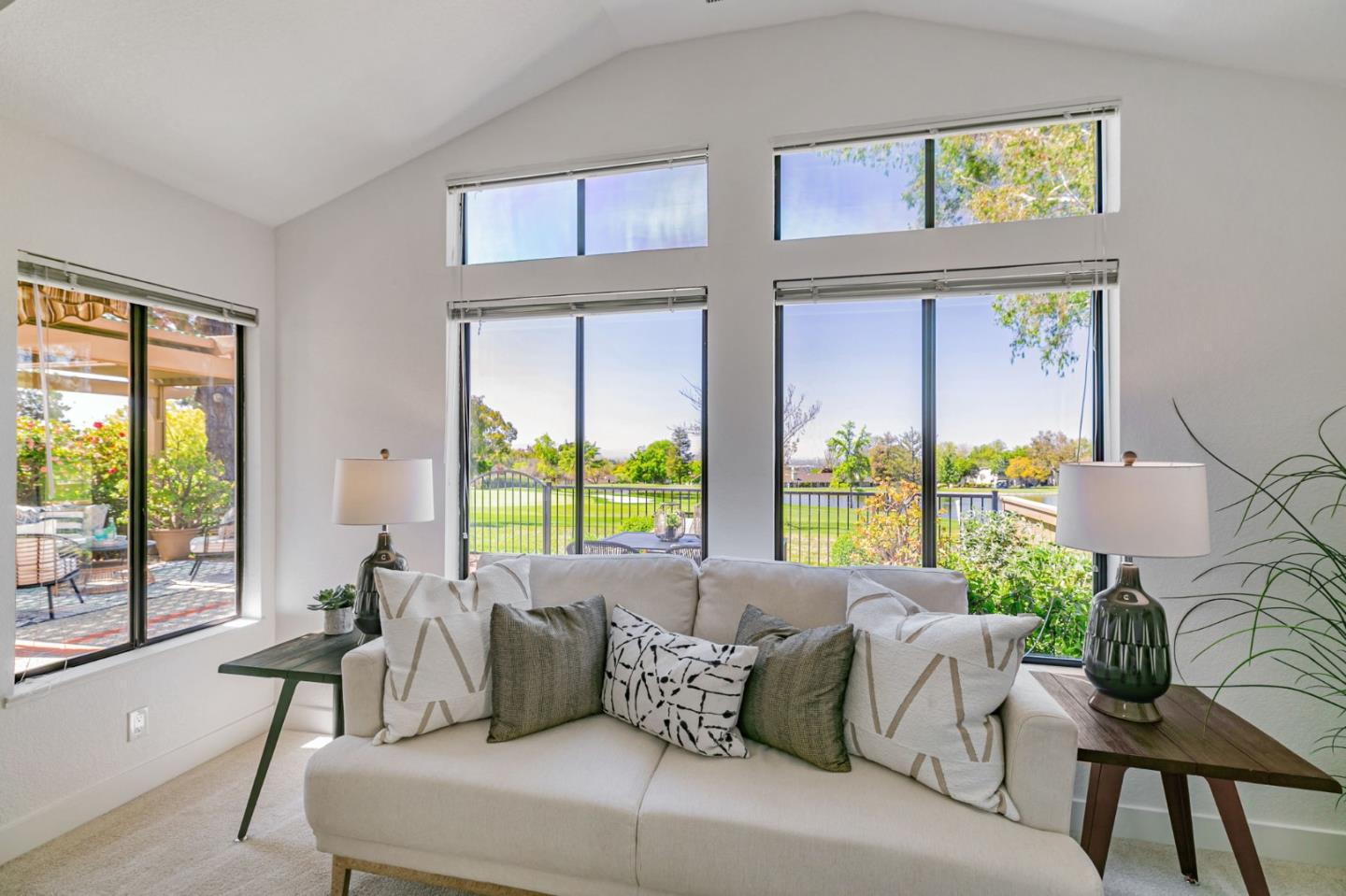 Detail Gallery Image 12 of 59 For 7534 Morevern Cir, San Jose,  CA 95135 - 2 Beds | 2 Baths