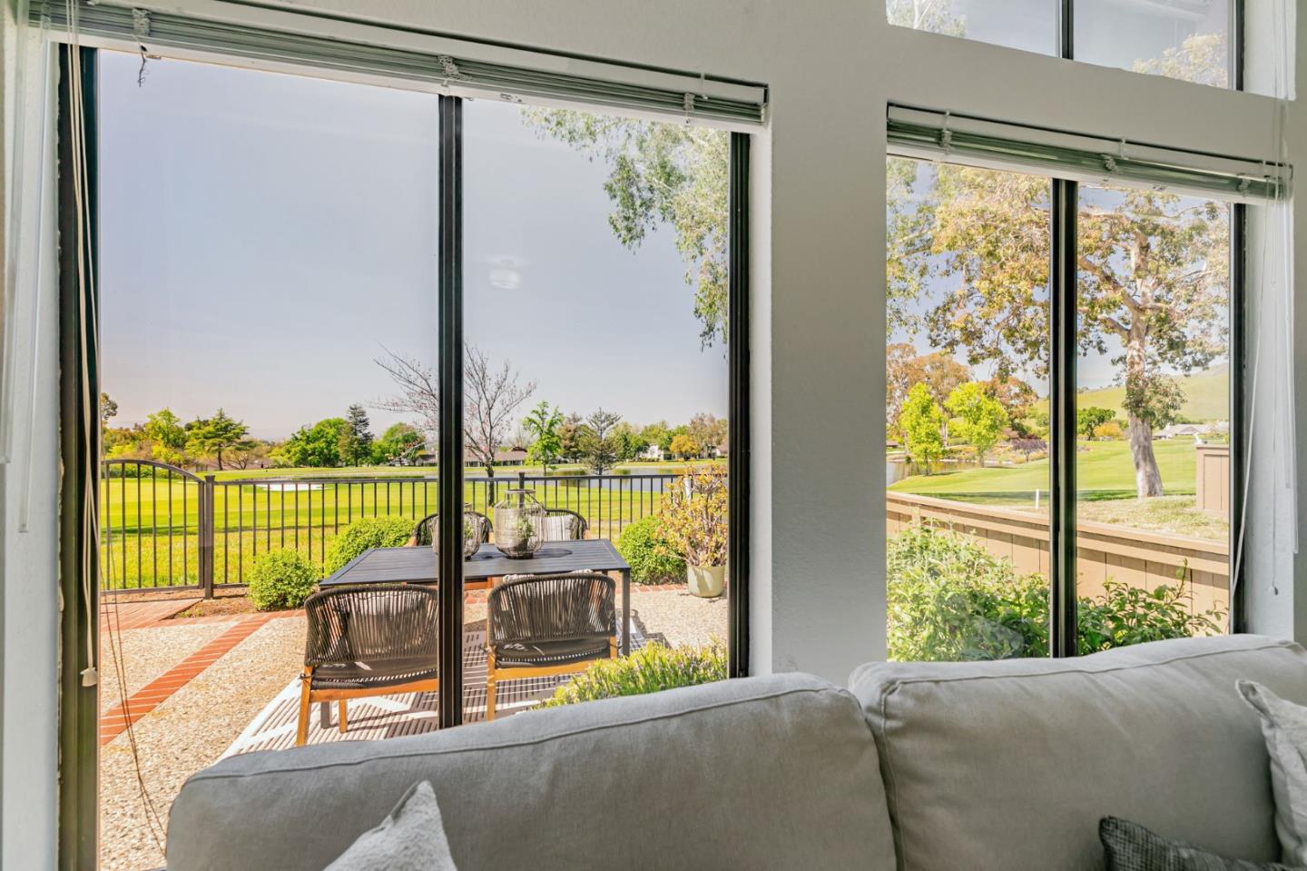 Detail Gallery Image 13 of 59 For 7534 Morevern Cir, San Jose,  CA 95135 - 2 Beds | 2 Baths