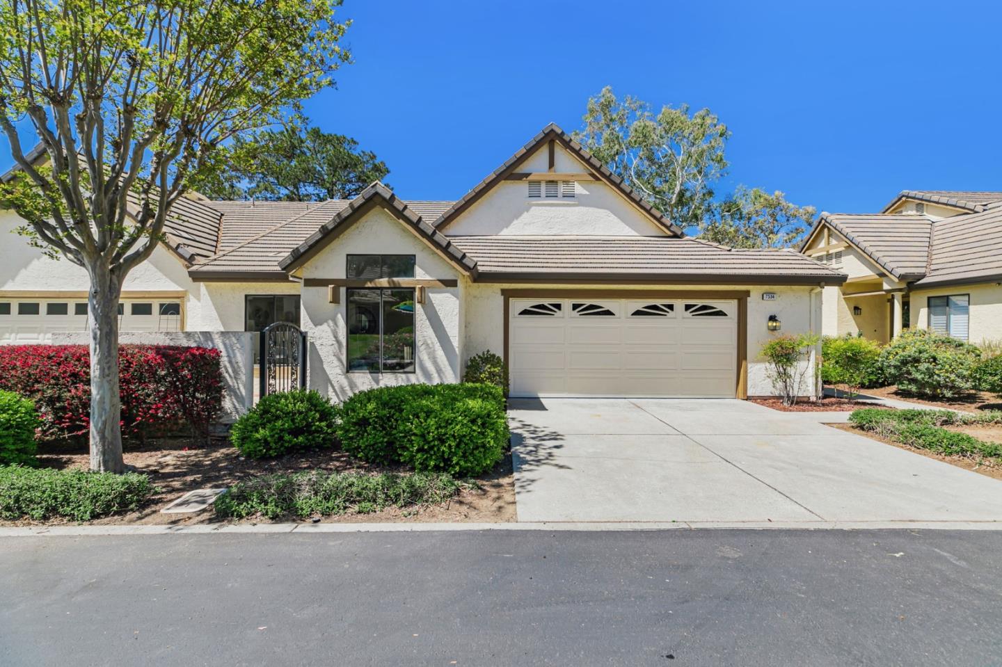 Detail Gallery Image 2 of 59 For 7534 Morevern Cir, San Jose,  CA 95135 - 2 Beds | 2 Baths