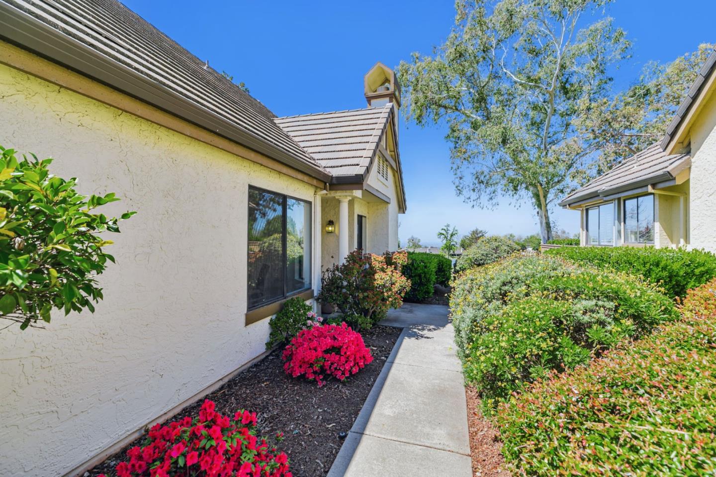 Detail Gallery Image 3 of 59 For 7534 Morevern Cir, San Jose,  CA 95135 - 2 Beds | 2 Baths