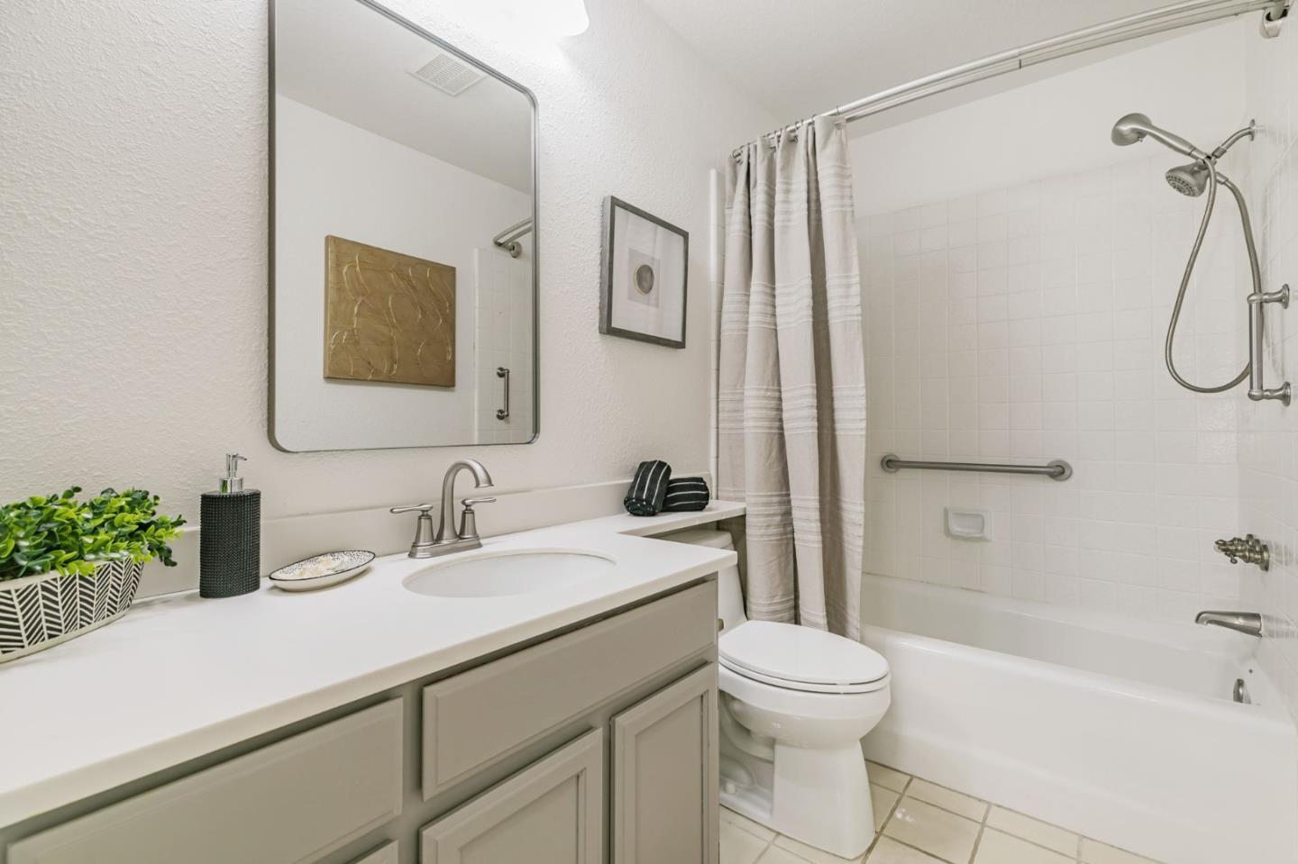Detail Gallery Image 32 of 59 For 7534 Morevern Cir, San Jose,  CA 95135 - 2 Beds | 2 Baths