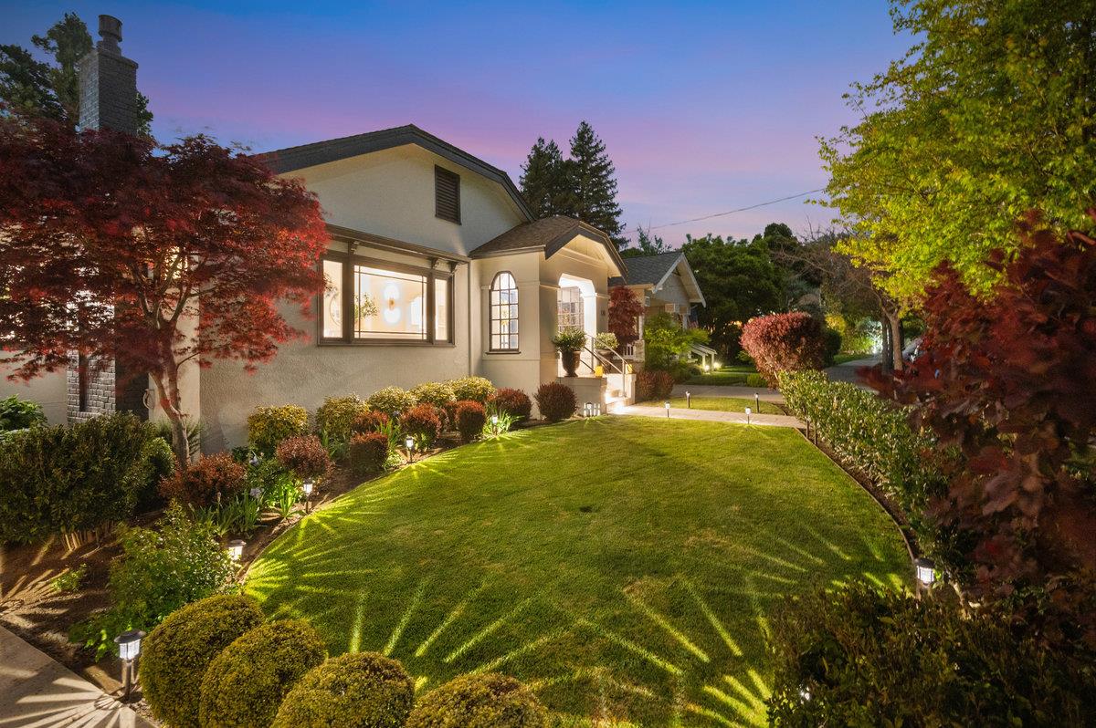 Detail Gallery Image 4 of 56 For 170 Warren Rd, San Mateo,  CA 94401 - 3 Beds | 2 Baths