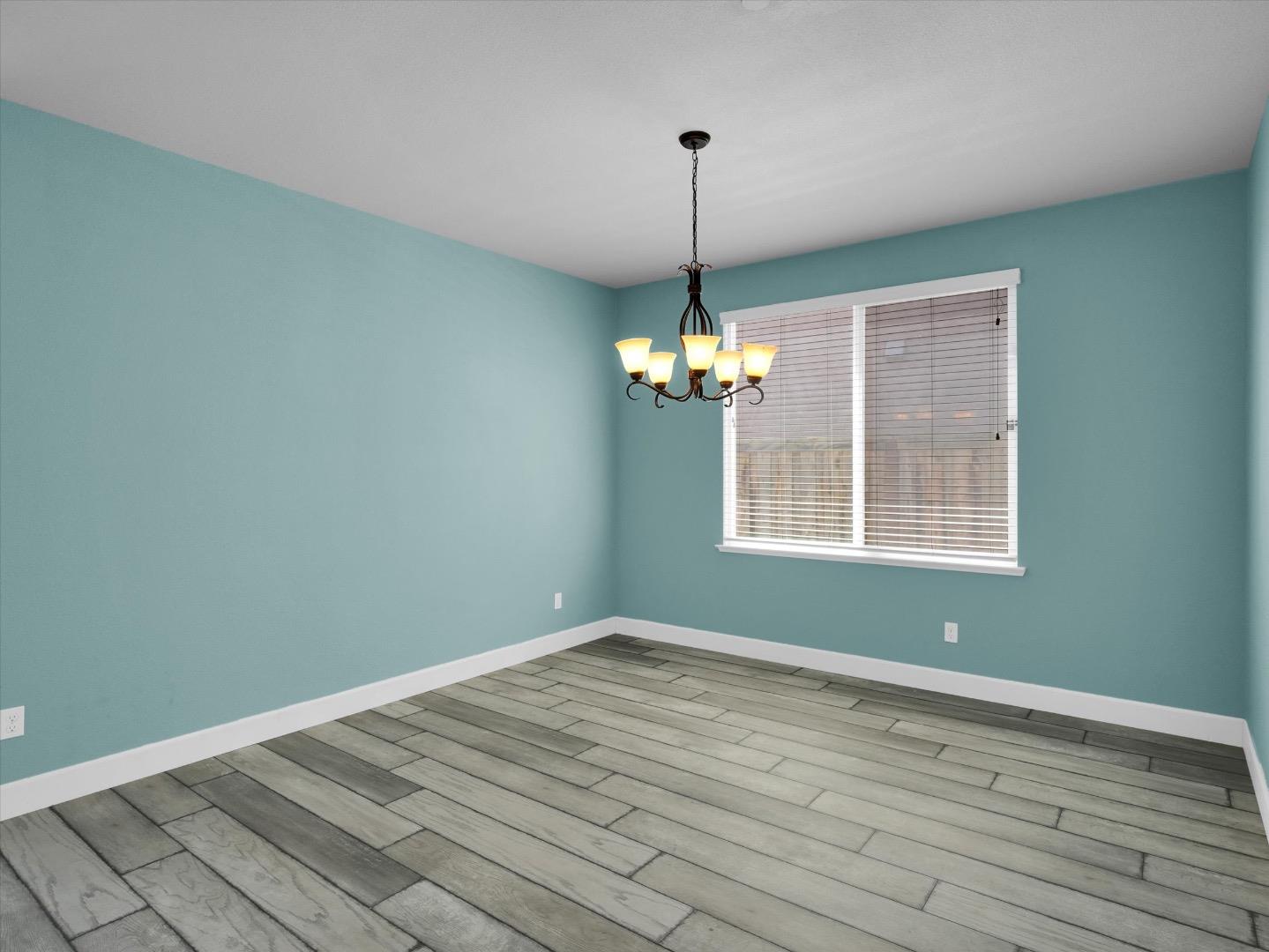 Detail Gallery Image 5 of 39 For 1538 Daisy Dr, Patterson,  CA 95363 - 4 Beds | 3 Baths