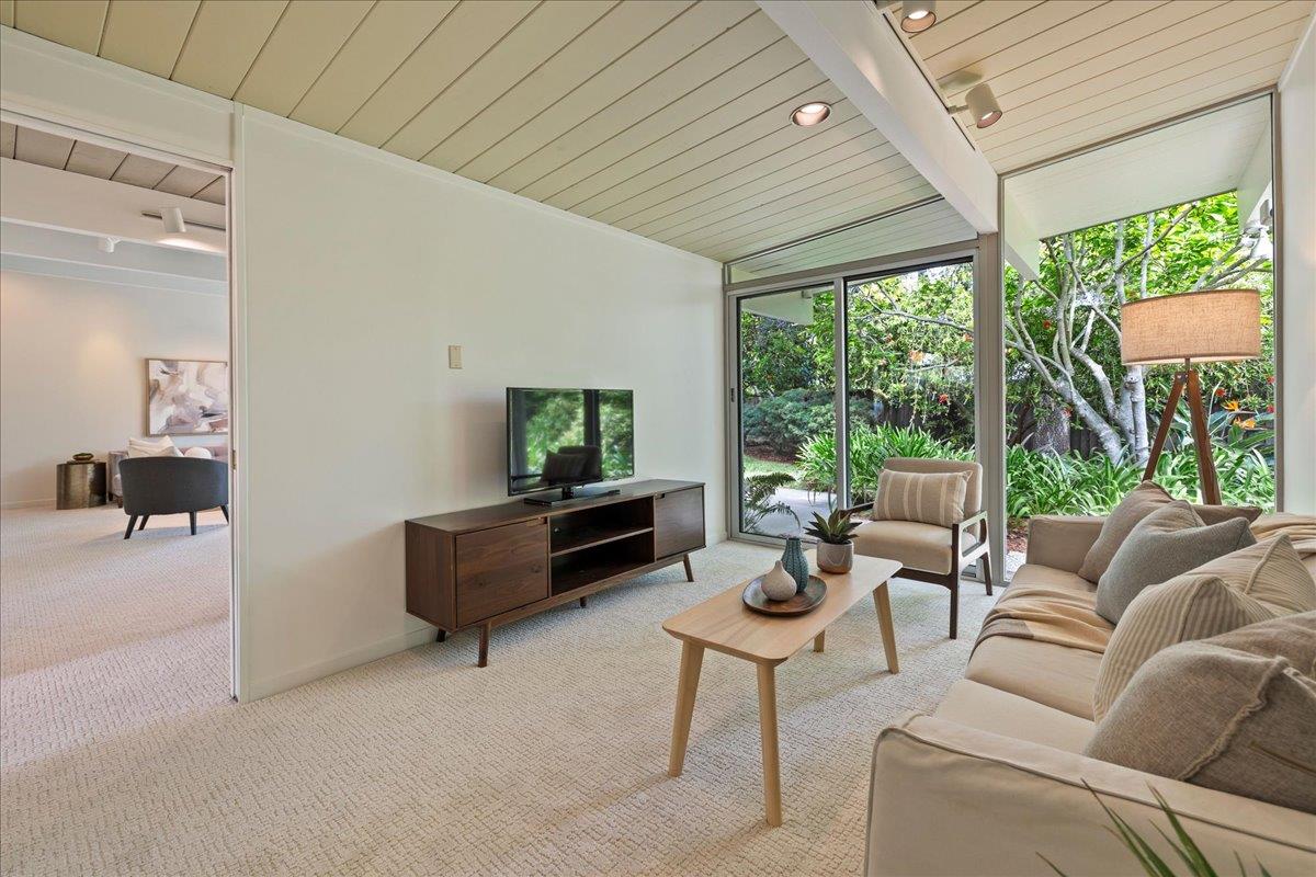 Detail Gallery Image 16 of 45 For 2441 Greer Rd, Palo Alto,  CA 94303 - 4 Beds | 2 Baths