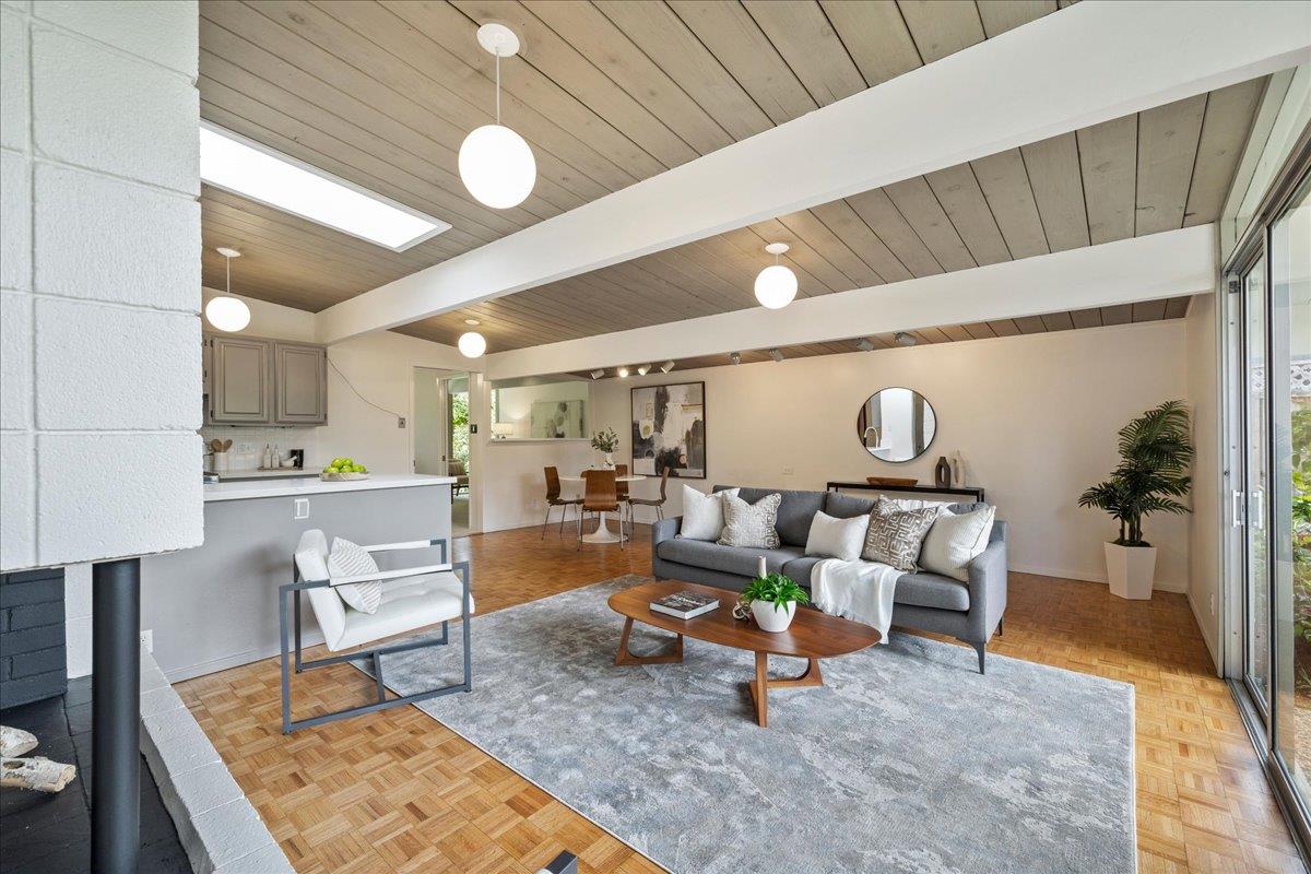 Detail Gallery Image 19 of 45 For 2441 Greer Rd, Palo Alto,  CA 94303 - 4 Beds | 2 Baths