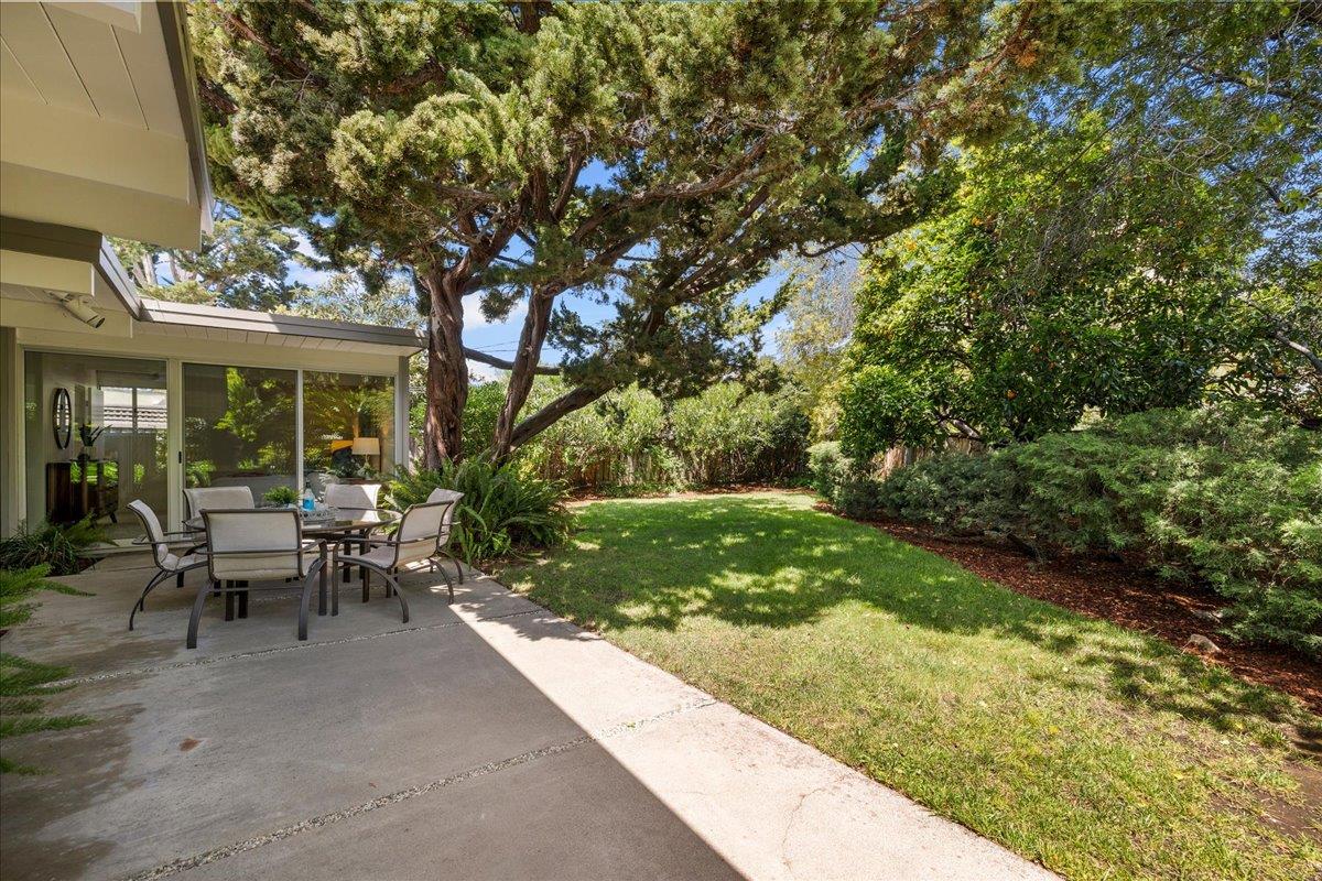 Detail Gallery Image 39 of 45 For 2441 Greer Rd, Palo Alto,  CA 94303 - 4 Beds | 2 Baths