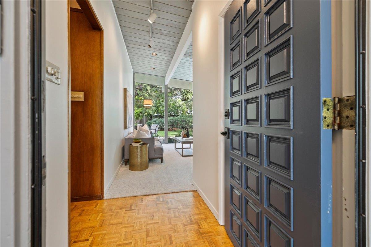Detail Gallery Image 8 of 45 For 2441 Greer Rd, Palo Alto,  CA 94303 - 4 Beds | 2 Baths