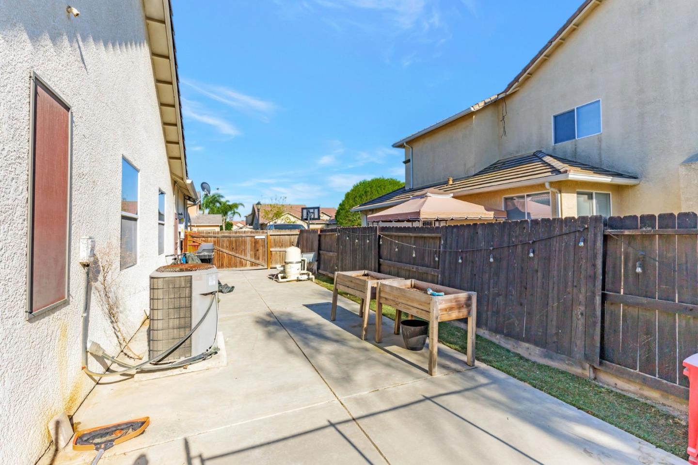 Detail Gallery Image 33 of 34 For 839 S Susan Ave, Kerman,  CA 93630 - 4 Beds | 2 Baths
